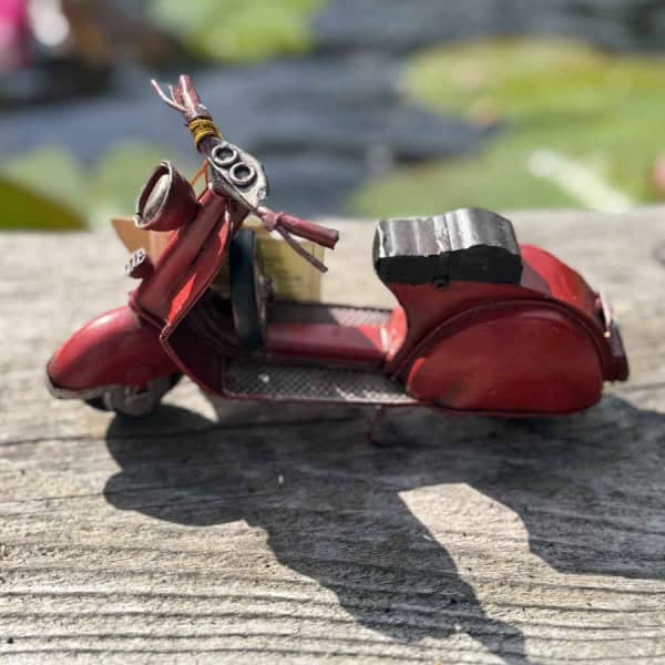 Decor Model Old Vespa